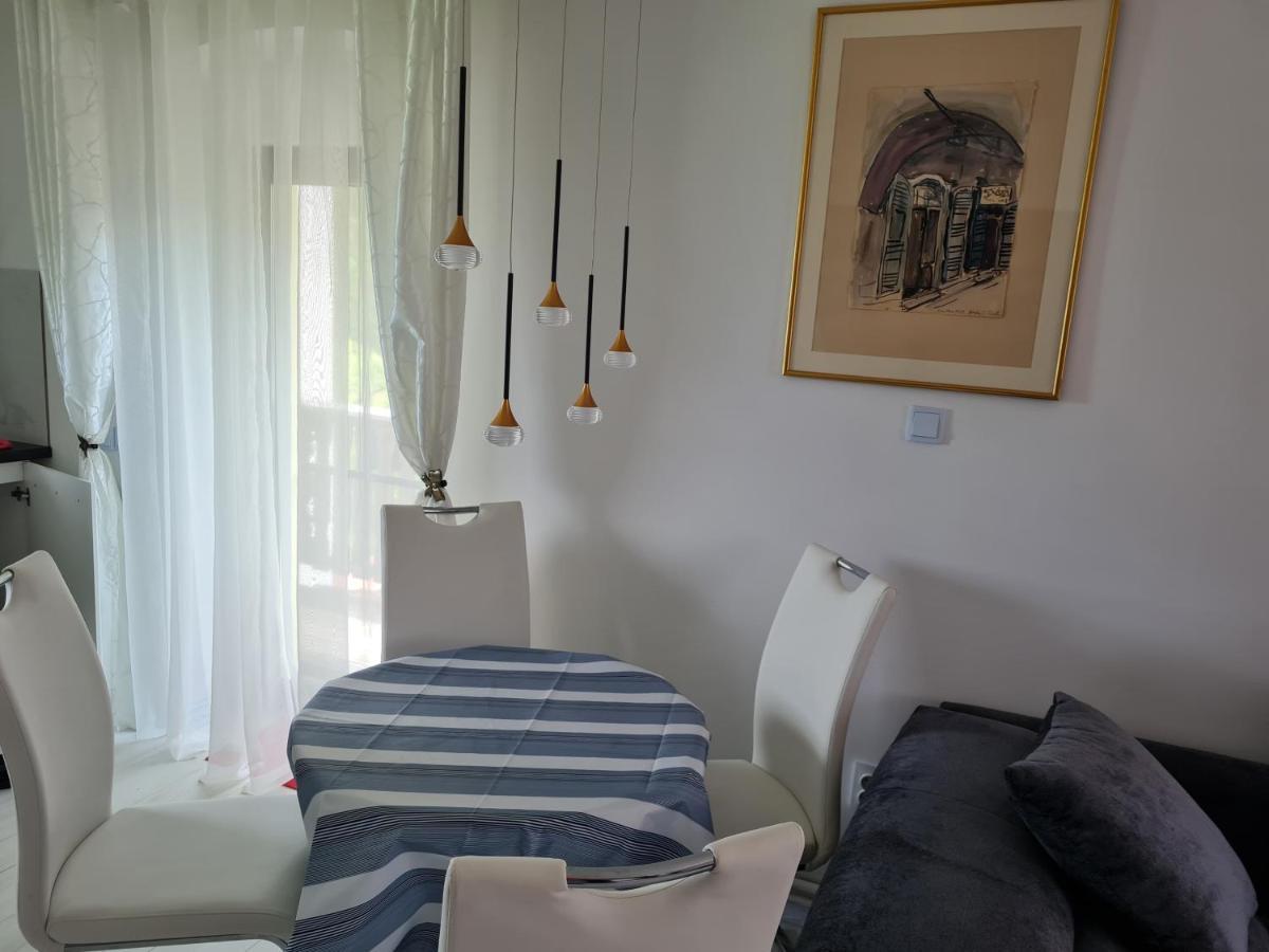 Ferien- Und Businesswohnung Relax Im Ersten Stock Sonnen Exteriör bild
