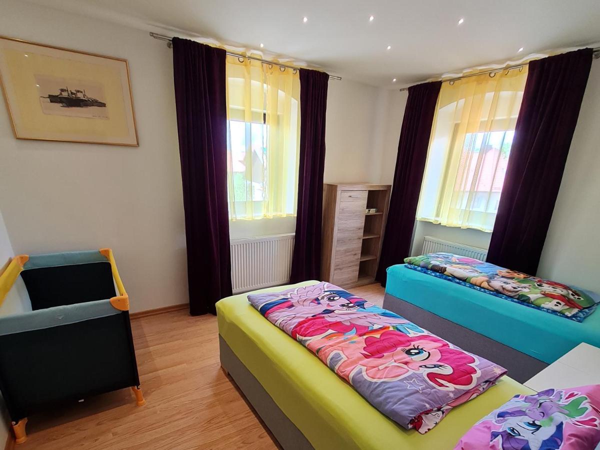 Ferien- Und Businesswohnung Relax Im Ersten Stock Sonnen Exteriör bild