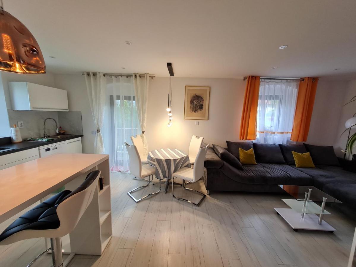Ferien- Und Businesswohnung Relax Im Ersten Stock Sonnen Exteriör bild