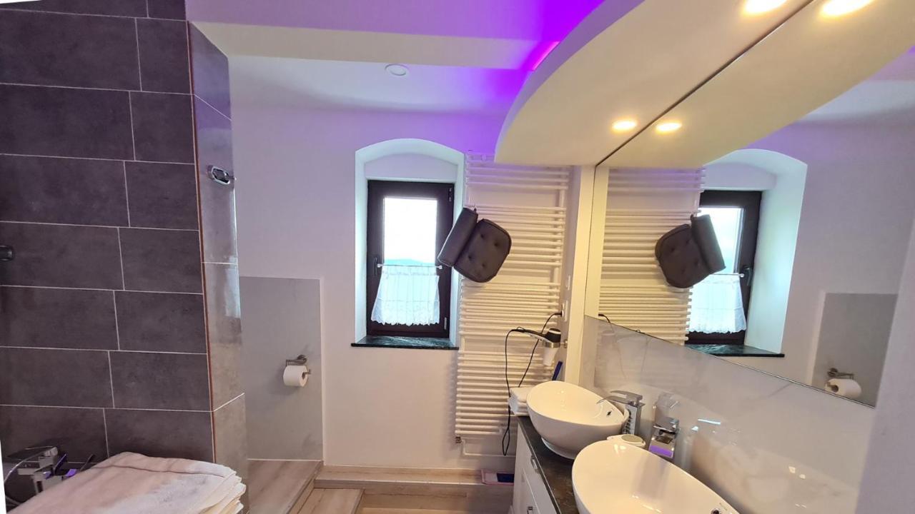 Ferien- Und Businesswohnung Relax Im Ersten Stock Sonnen Exteriör bild