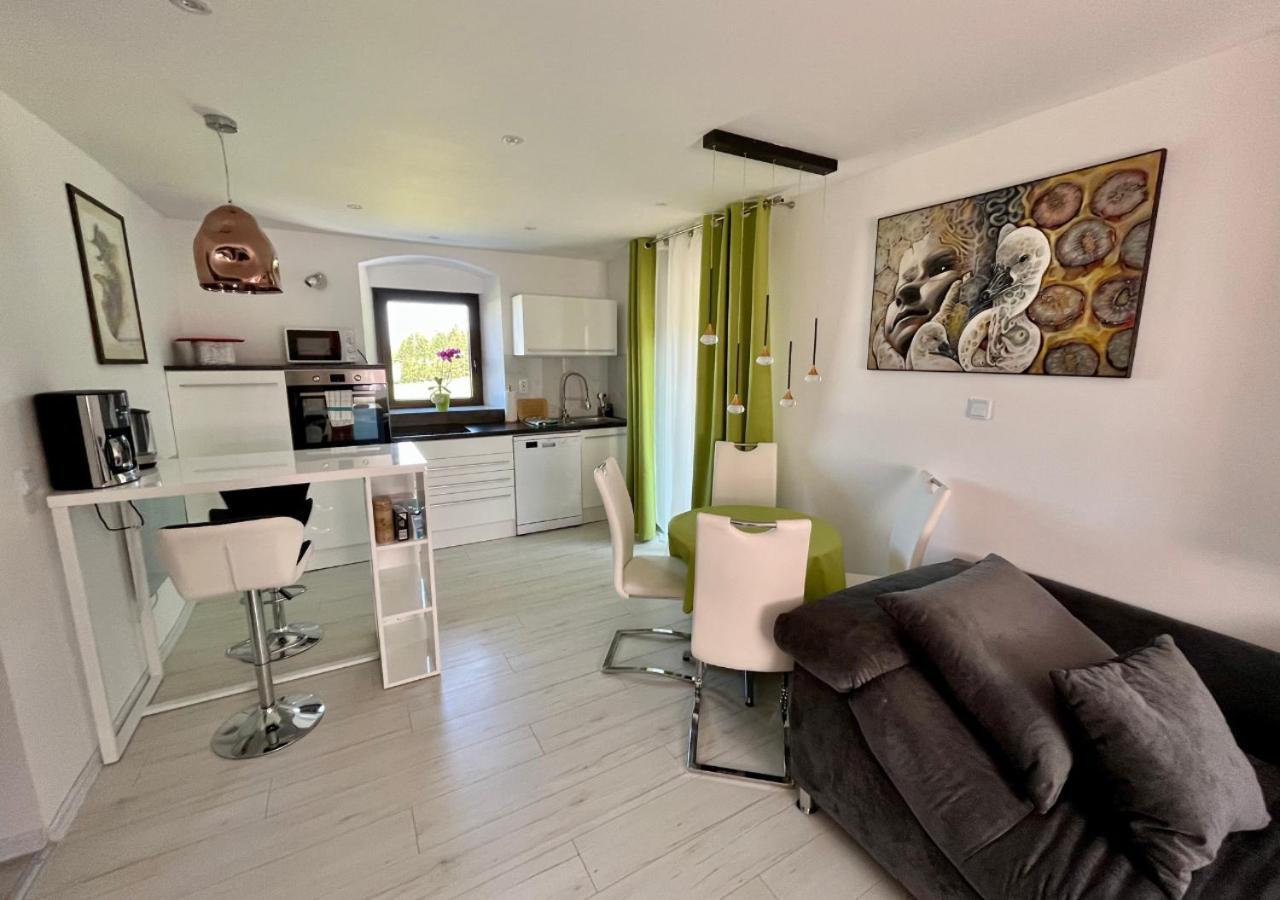 Ferien- Und Businesswohnung Relax Im Ersten Stock Sonnen Exteriör bild