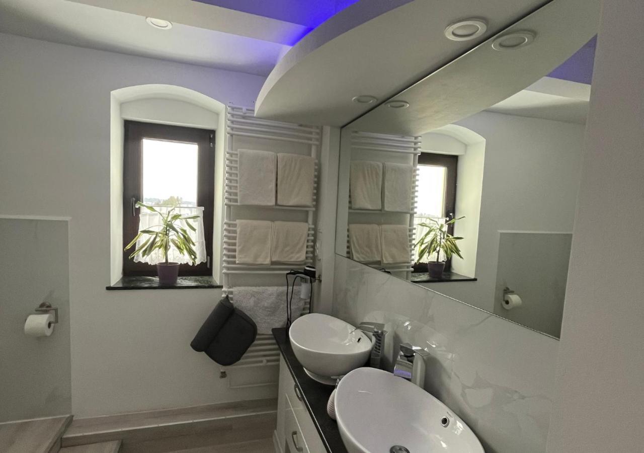 Ferien- Und Businesswohnung Relax Im Ersten Stock Sonnen Exteriör bild